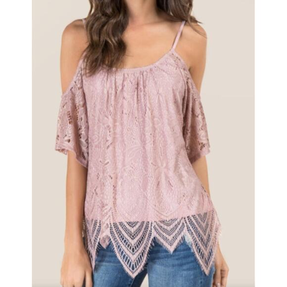 Francesca's Collections Tops - Francesca's Collections Edie Rose Gold Eyelash Lace Blouse